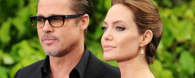 Анджелина Джоли рассказала в суде о непристойном поведении мужа