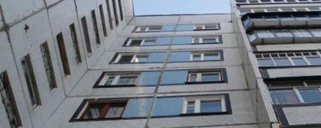 В Оренбурге нетрезвый мужчина выпал с балкона шестого этажа