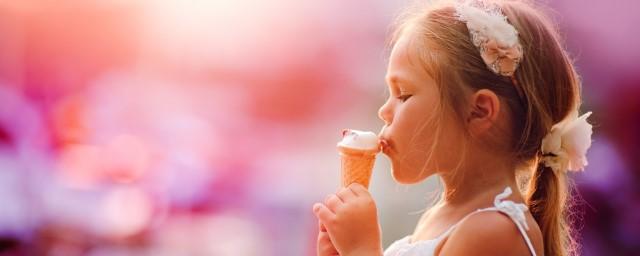 Более 1 млн порций мороженого съели гости фестиваля сладостей в Москве