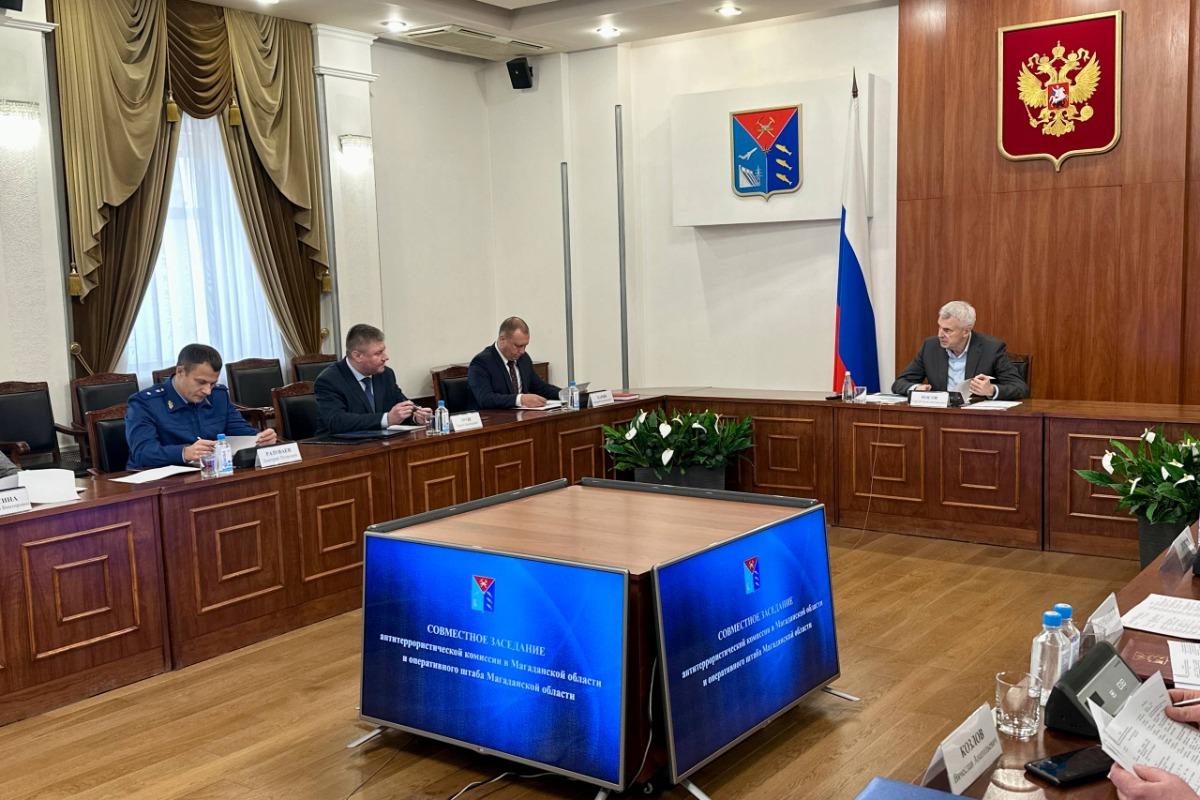 Губернатор Сергей Носов поручил принять меры по повышению антитеррористической защищённости объектов ТЭК