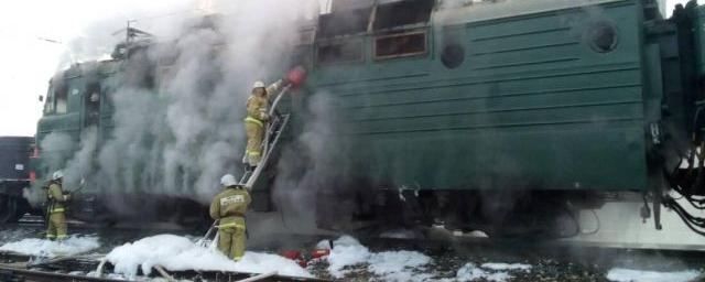 В Чернушке у ж/д станции на ходу загорелся локомотив