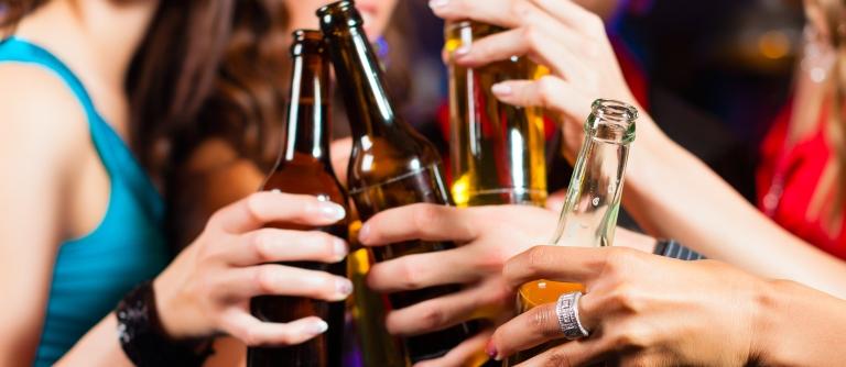 Медики Новой Зеландии назвали алкоголь причиной рака