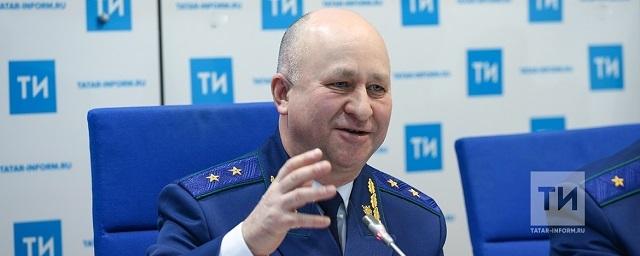 Прокурор Татарстана в 2017 году заработал 2,7 млн рублей