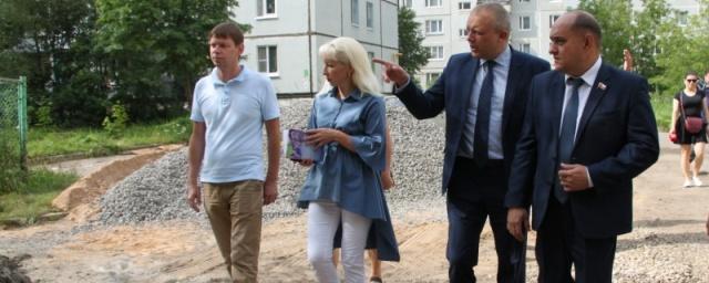Ремонт дворов на улице Пугачева должен закончиться к 1 сентября