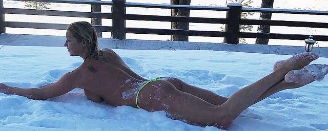 Анастасия Волочкова шокировала голым фото на снегу