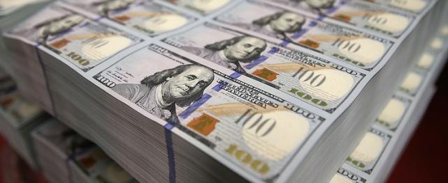 Минфин закупит валюту на более чем 120 млрд рублей