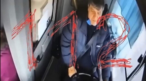 Водитель автобуса, сбивший пешеходов в Петербурге, уснул за рулем