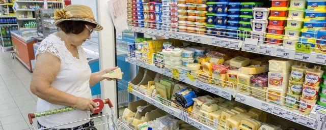 В сети сравнили цены на продукты в Саратове и Киеве