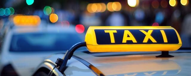 В Саратове пассажиры избили таксиста, требовавшего оплатить проезд