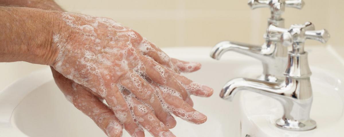 Роспотребнадзор: Мытье рук снижает смертность от инфекций среди детей