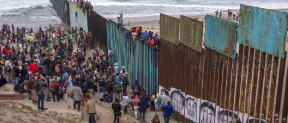 Блинкен обсудил с Обрадором миграционный кризис на границе США и Мексики