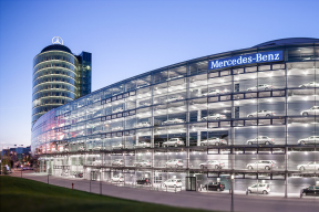 Mercedes-Benz продаст все 80 автосалонов в Германии
