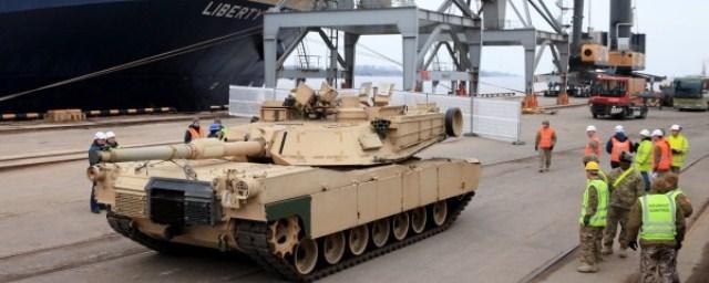 СМИ: Великобритания направит в Прибалтику танки и артиллерию