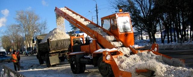 В Липецке в уборке снега задействованы 109 единиц техники