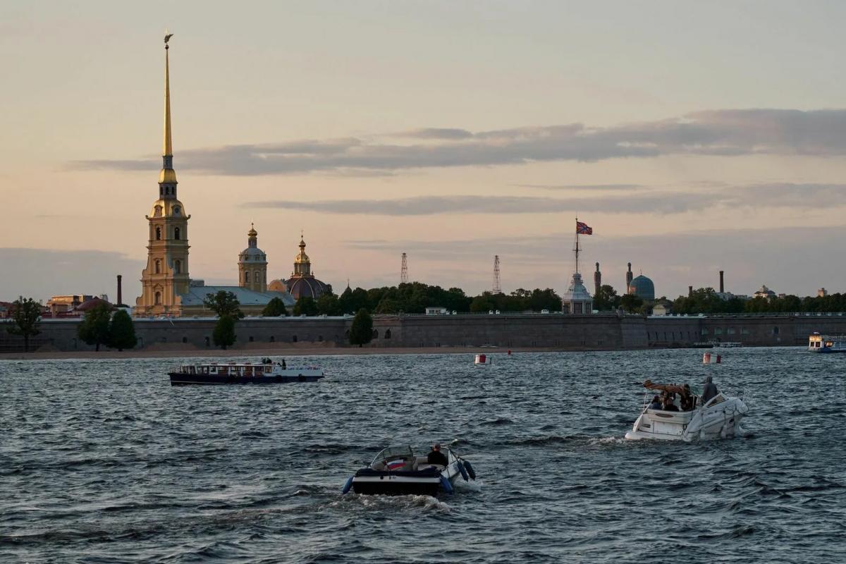 В Петербурге начинает действовать ставка курортного сбора в размере 100 рублей