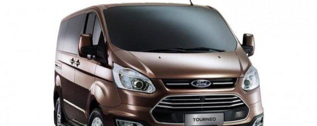 Ford объявил российские цены на два новых фургона