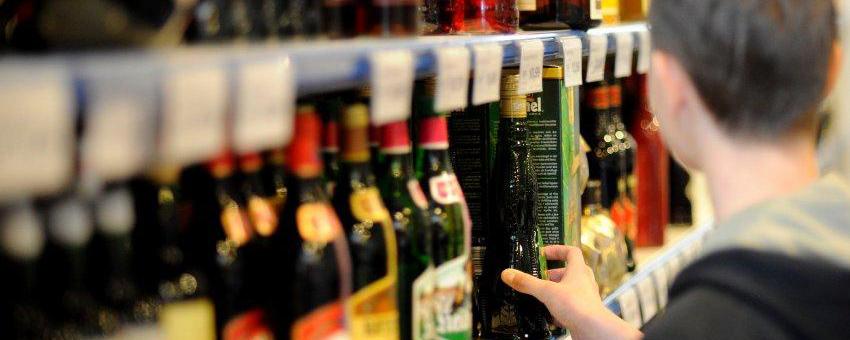 Продлить время продажи алкоголя предложили депутаты Забайкалья