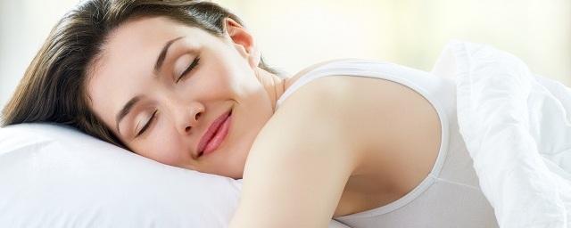 Ученые установили, сколько нужно спать женщинам для похудения