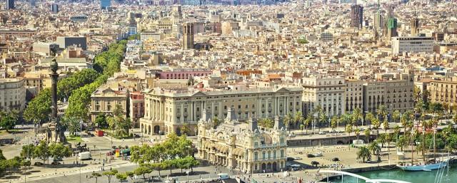 Власти Барселоны ограничили поток туристов в центре города