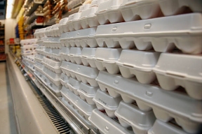 В Оренбургской области на птицефабрике назвали рост цен на яйца «нормальным явлением»