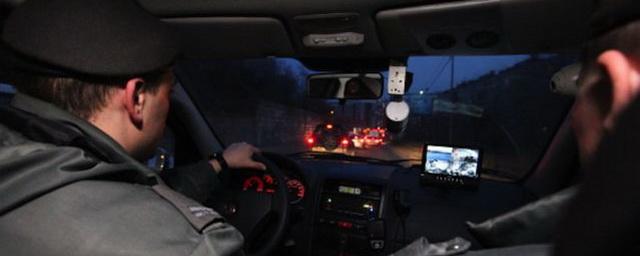 В Москве лишенный водительских прав сын бизнесмена сбил полицейского