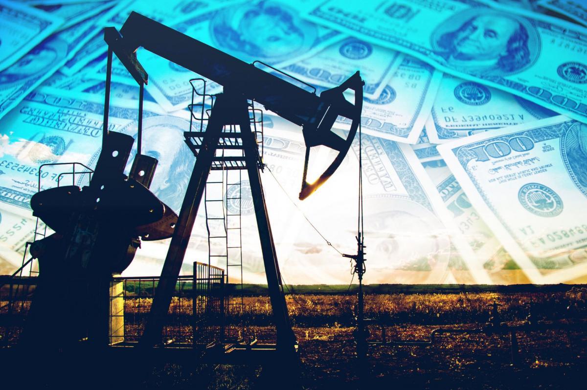Цена барреля нефти взлетела выше $70 впервые с января 2020 года