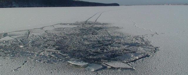 В Астраханской области 8-летняя девочка погибла, провалившись под лед