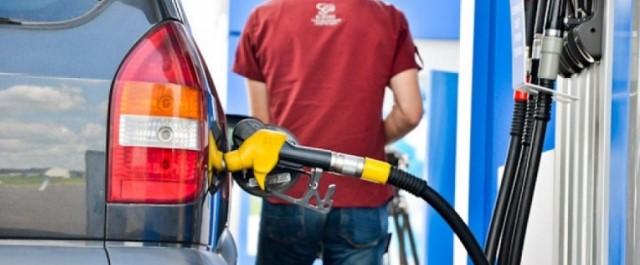 В Калужской области на заправках продают самый дешевый в ЦФО бензин