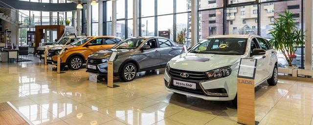 «АвтоВАЗ» сократил продажи в августе на 32,6% из-за дефицита полупроводников