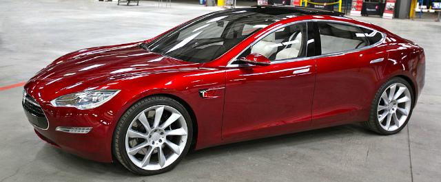 Покупатели Tesla Model 3 стали массово отказываться от авто