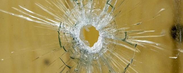 В центре Петербурга мужчина обстрелял окна жилого дома из пистолета
