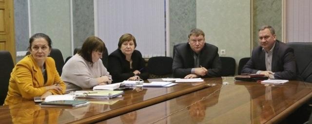 Исполнение майских указов президента обсудили в Пскове