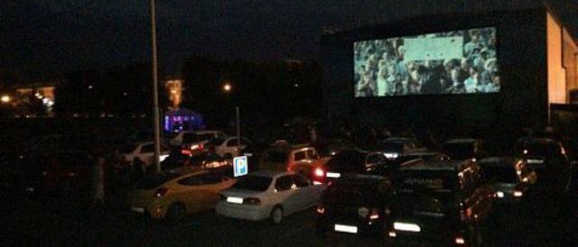 В Красноярске откроют кинотеатр для автомобилистов