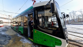 Новый трехсекционный низкопольный трамвай «Кастор» проходит обкатку в Челябинске