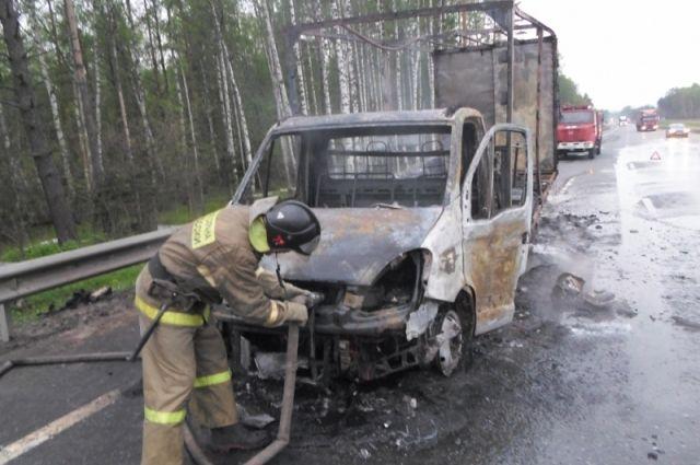 Во Владимирской области в грузовике сгорели два человека