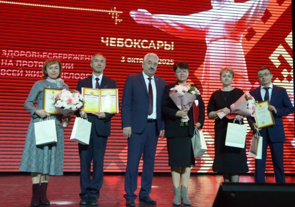 Спикер Госсовета Чувашии Леонид Черкесов на II Чебоксарском медицинском форуме: За последние пять лет в медицину Чувашии вложено 145 млрд рублей