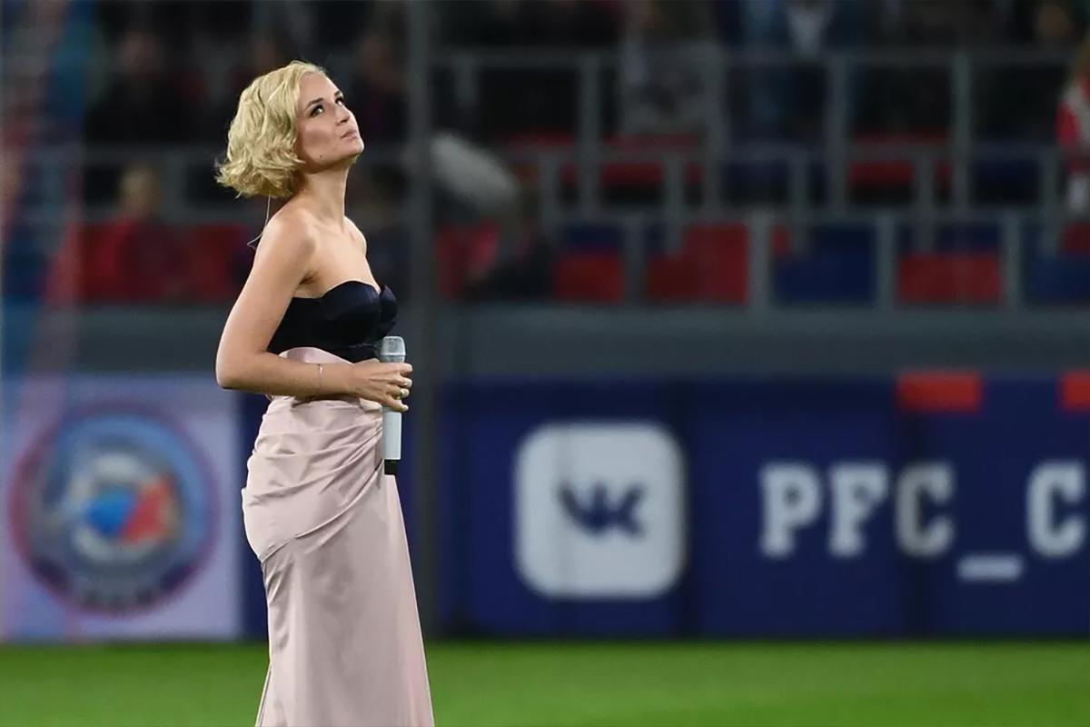 Гагарина высказалась об отношениях с мужчиной, который мало зарабатывает