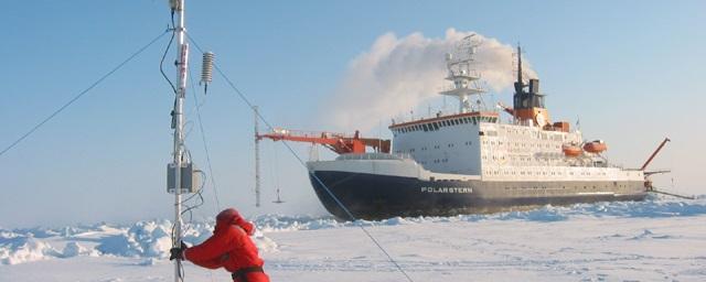 Медведев предложил расширить компетенцию Минвостокразвития на Арктику