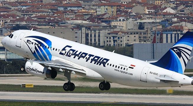 NYT: На корпусе рухнувшего самолета EgyptAir была надпись с угрозой