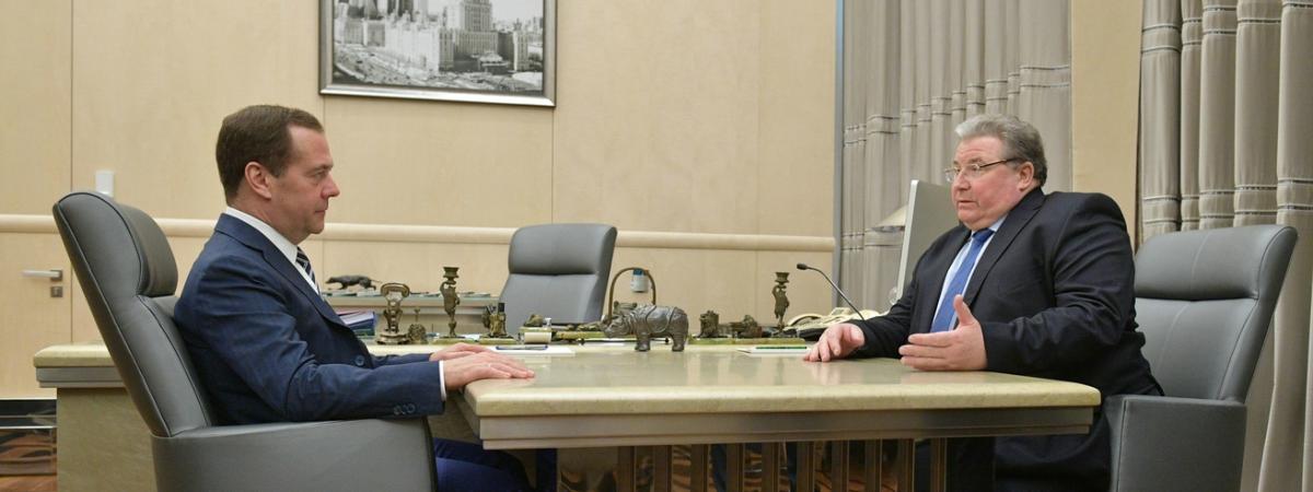 Глава Мордовии рассказал Медведеву о росте производства