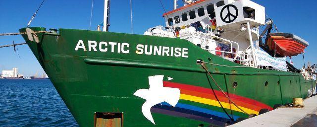 В Норвегии задержали корабль Greenpeace с россиянкой на борту