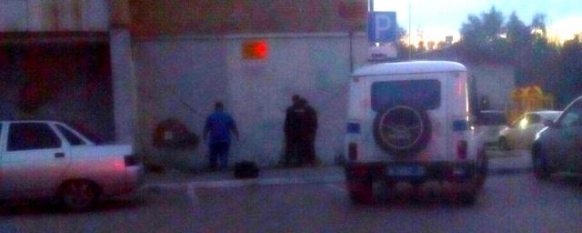 В Тюмени погиб выпавший из окна пятого этажа мужчина