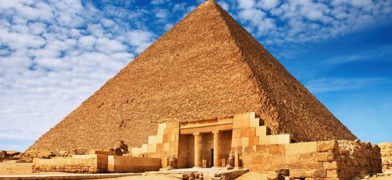 В Египте показали папирусы с описанием будней строителей пирамид
