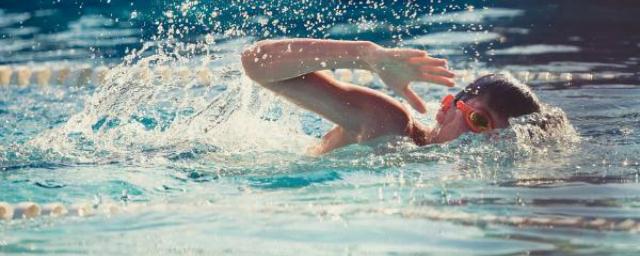 В Пскове более 4 тысяч детей научились плавать