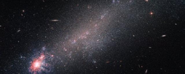 Телескоп «Хаббл» впервые запечатлел «крик» новорожденных звезд