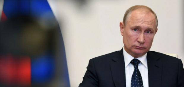 Путин рассказал о рисках девальвации в условиях пандемии