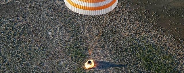 Трое космонавтов благополучно вернулись на Землю с МКС