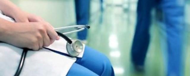 В Евпатории врач ранил коллегу из травматического пистолета в больнице