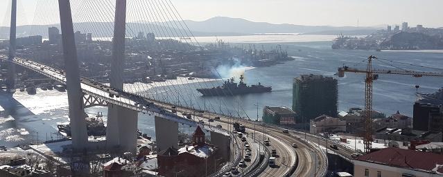 Во Владивостоке на два дня объявили режим НМУ