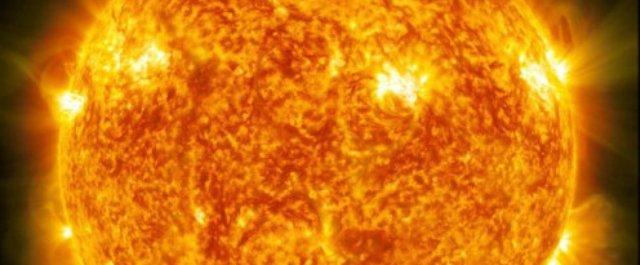 Ученые: На Солнце произошли две мощные вспышки